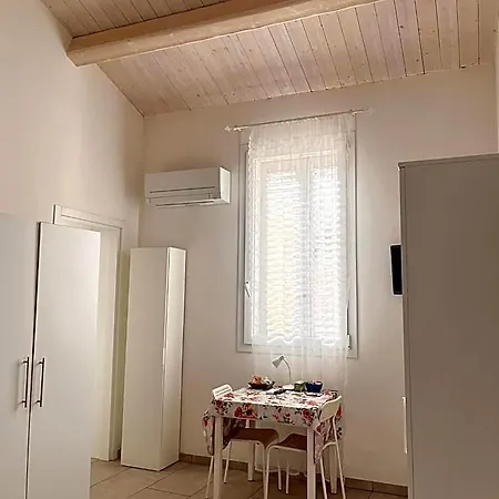 Porta Merlonia House Hotel